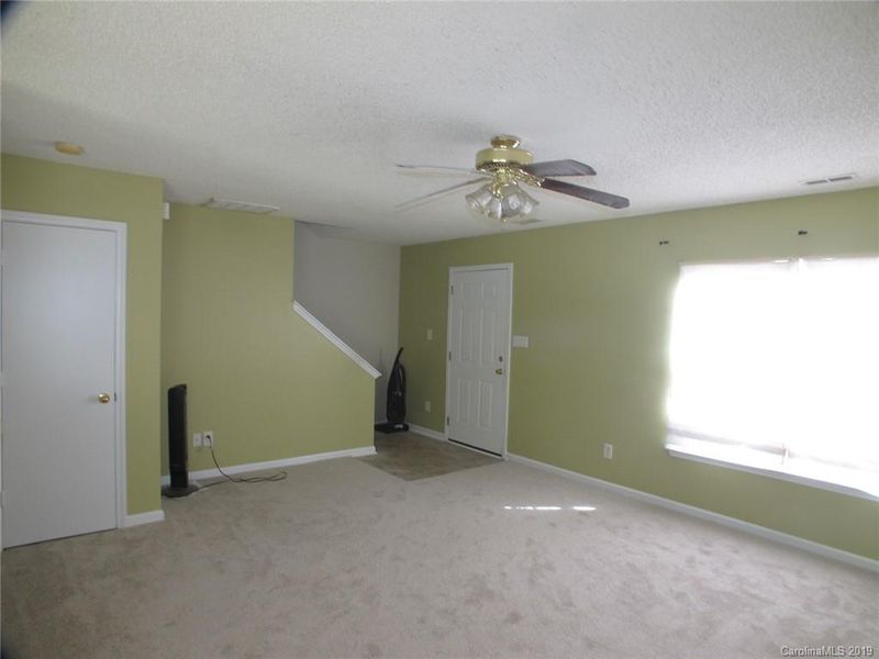 2212 Pimpernel Rd, Charlotte, NC 28213