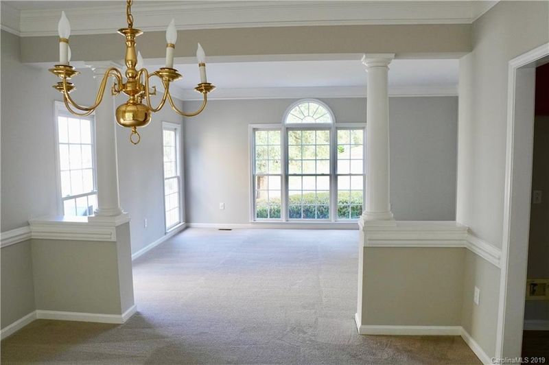 2536 Adonis Ct, Charlotte, NC 28213