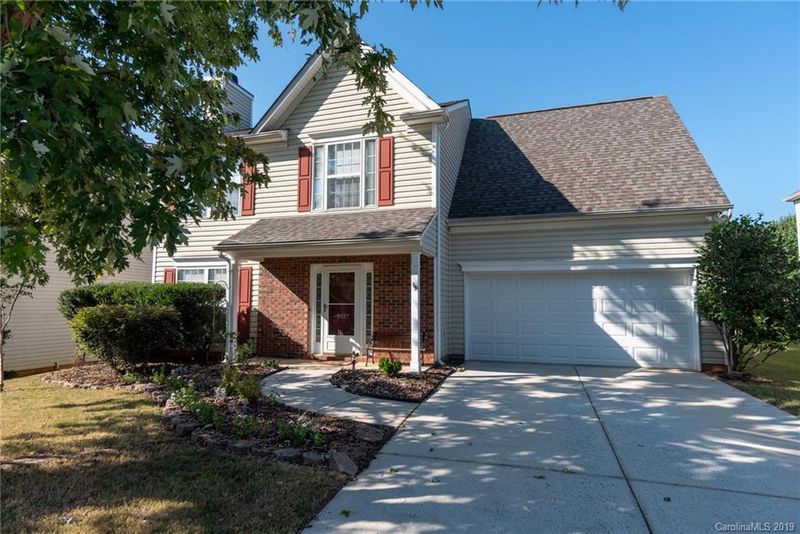 9527 Chastain Walk Dr, Charlotte, NC 28216