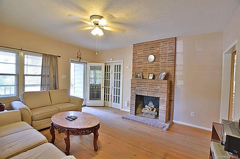 637 E Main St, Rock Hill, SC 29730
