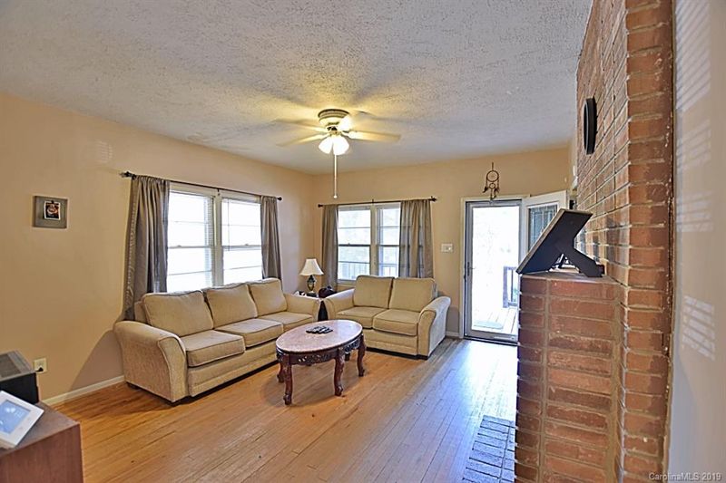 637 E Main St, Rock Hill, SC 29730