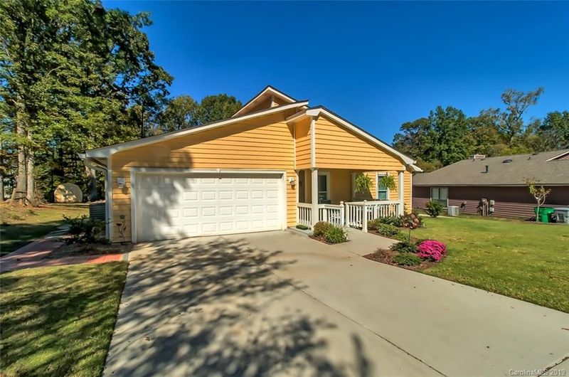 4013 Bon Rea Dr, Charlotte, NC 28226