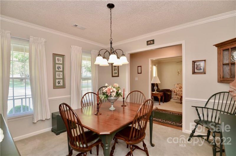 1304 Forest Wood Dr, Matthews, NC 28105