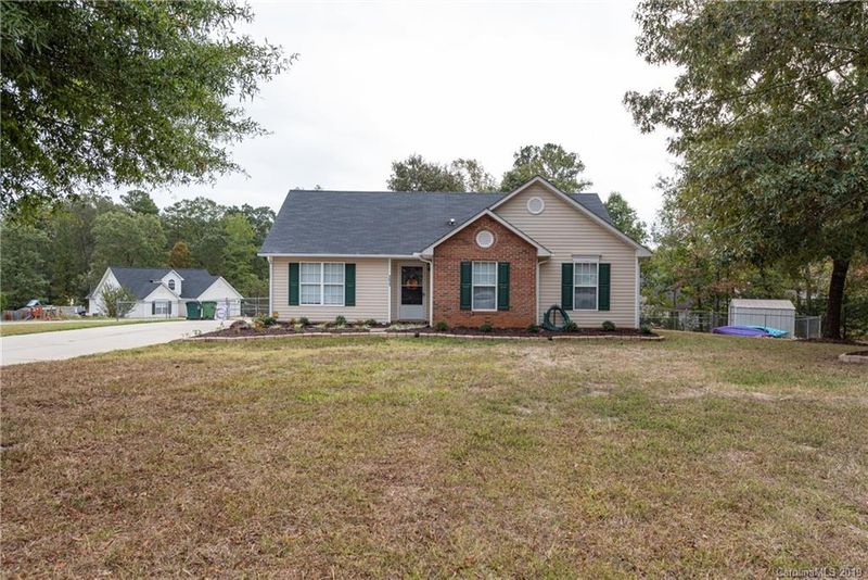 3025 Chinaberry Dr, Lancaster, SC 29720
