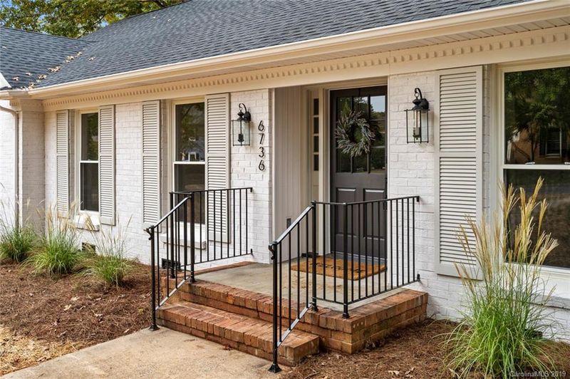 6736 Wheeler Dr, Charlotte, NC 28211