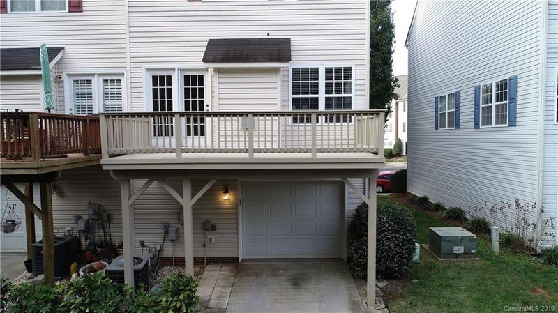 9845 Treeside Ln, Matthews, NC 28105