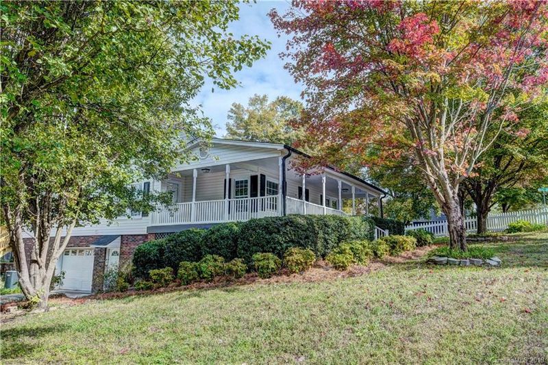 802 W 8th St, Kannapolis, NC 28081