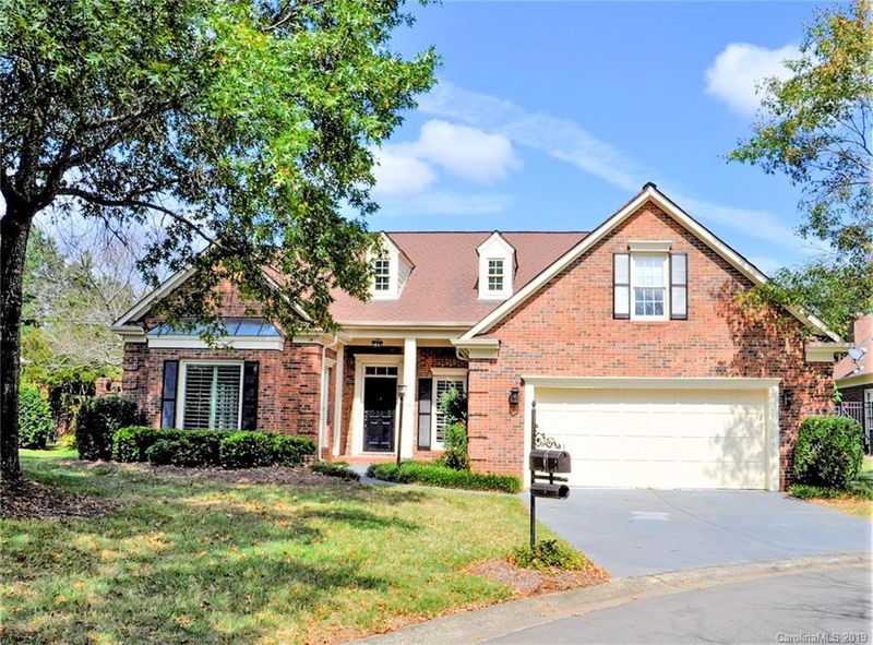 10505 Pullengreen Dr, Charlotte, NC 28277