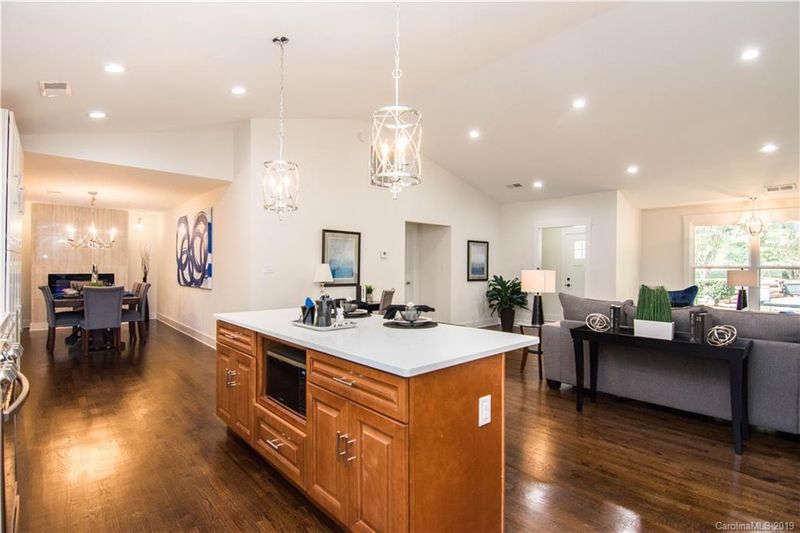 822 Seneca Pl, Charlotte, NC 28210
