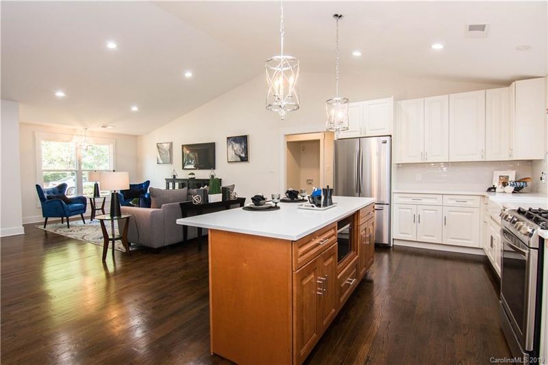 822 Seneca Pl, Charlotte, NC 28210