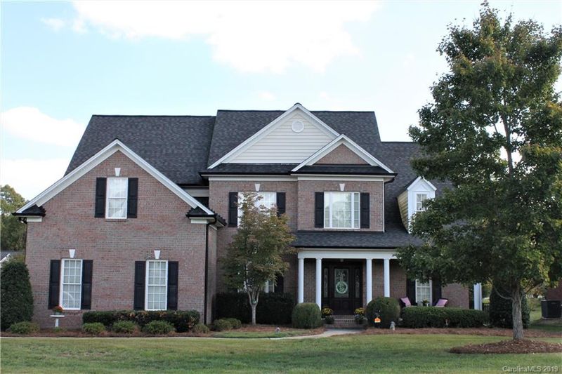 5008 Eagle Crest Ln, Gastonia, NC 28056