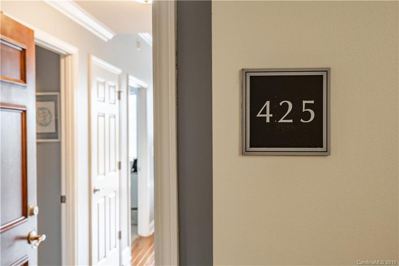 300 W 5th St #425, Charlotte, NC 28202