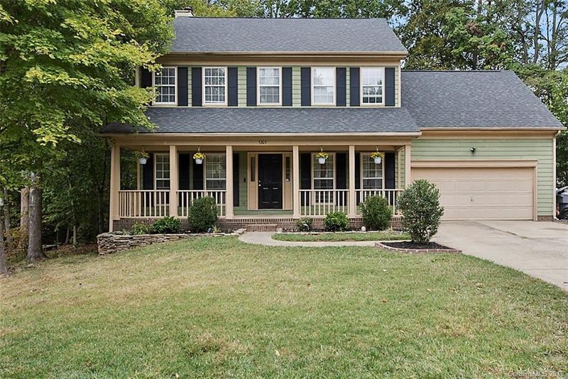 5203 Hedgecrest Pl, Charlotte, NC 28269