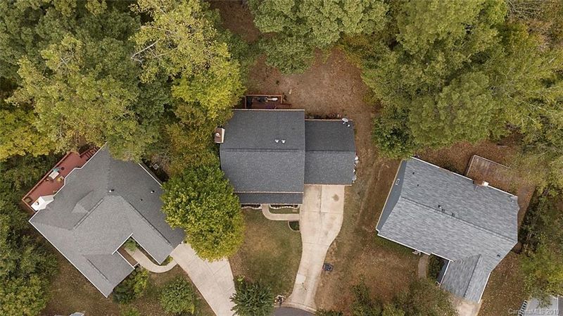 5203 Hedgecrest Pl, Charlotte, NC 28269