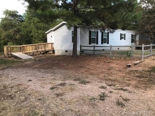 8590 Cloverfield Dr, Kannapolis, NC 28081