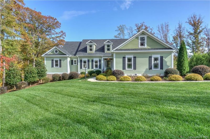 175 Park Crest Dr, Troutman, NC 28166