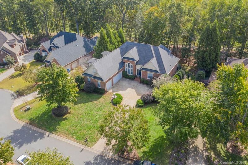 10532 Old Brassle Dr, Mint Hill, NC 28227
