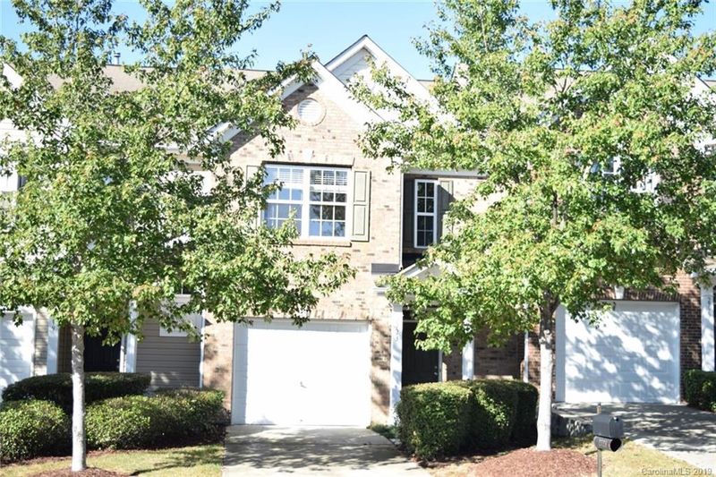 2723 Early Flight Dr, Charlotte, NC 28262