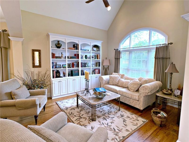 1040 Horse Rock Rd, Hickory, NC 28602