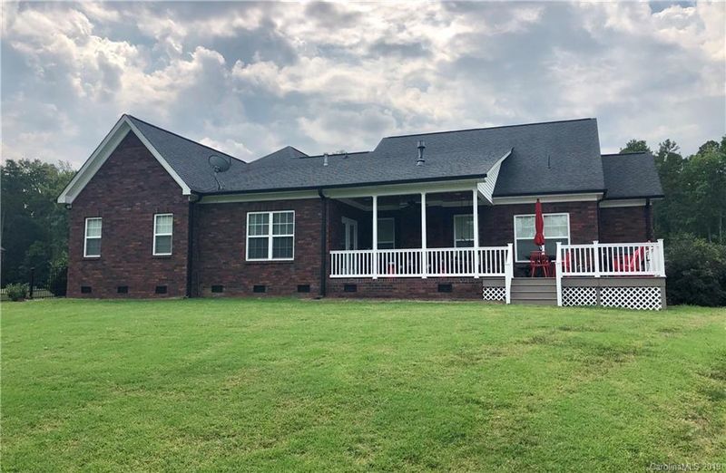 913 Brighton Dr, Kannapolis, NC 28081