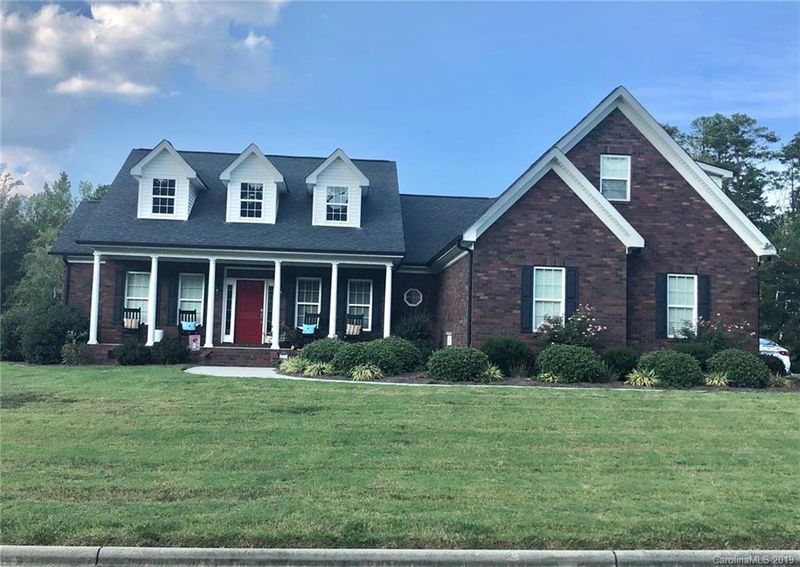 913 Brighton Dr, Kannapolis, NC 28081