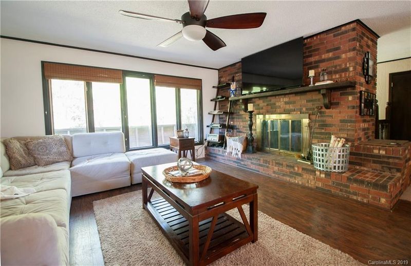 139 Morvue Loop N, Statesville, NC 28625
