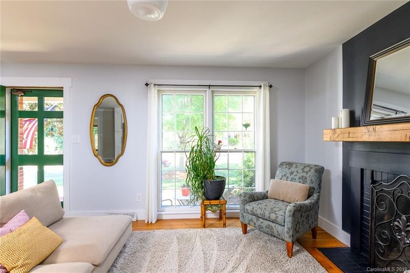 4900 Fairheath Rd, Charlotte, NC 28210
