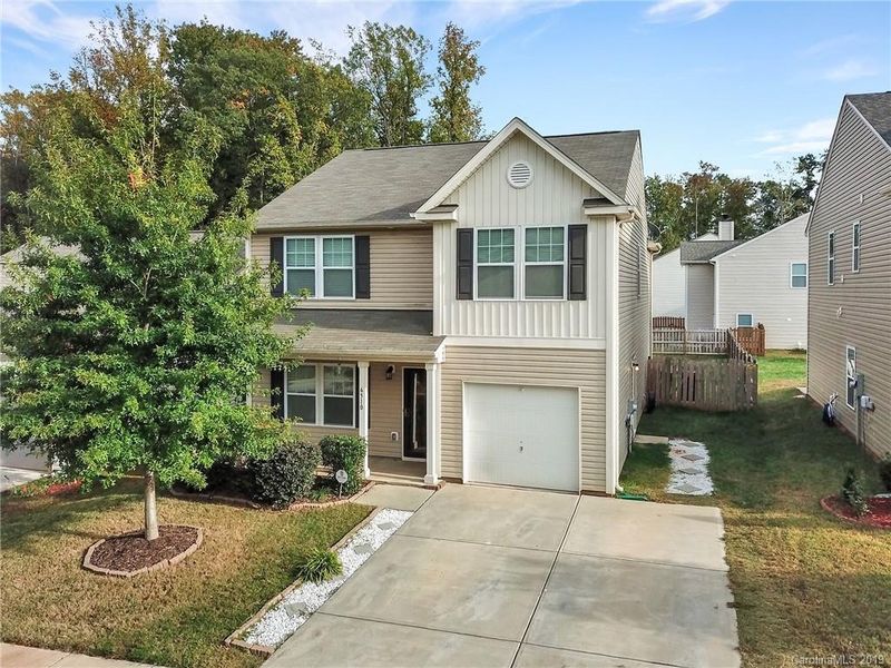 6510 Covington Commons Dr, Charlotte, NC 28227