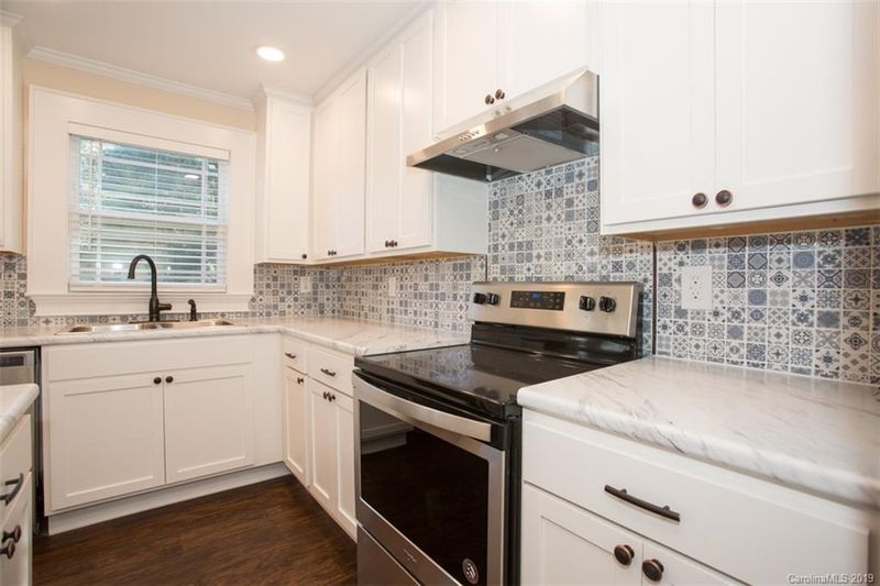 1705 Central Dr, Kannapolis, NC 28083