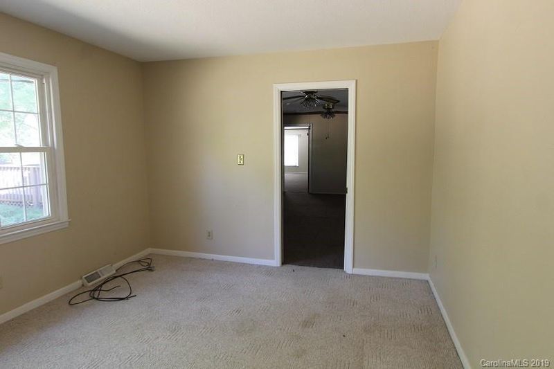 945 Hasty Rd, Marshville, NC 28103