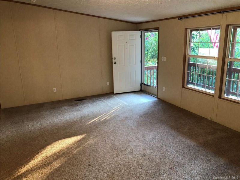 4358 Apex Dr, Maiden, NC 28650