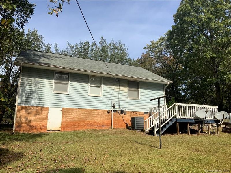 2156 Dover Ln, Lancaster, SC 29720