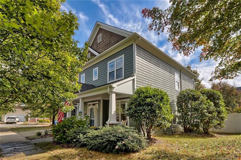 9407 Glenecho Dr, Cornelius, NC 28031