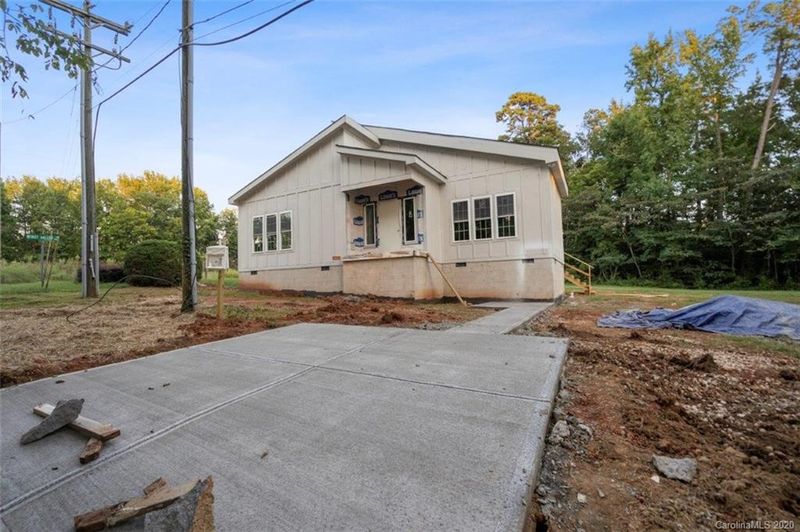 211 First St, Charlotte, NC 28208