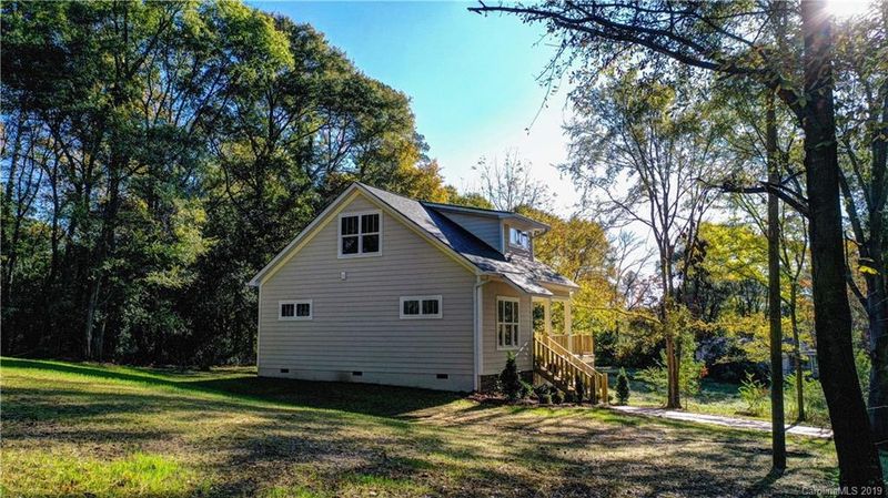 114 Price St, Mount Holly, NC 28120