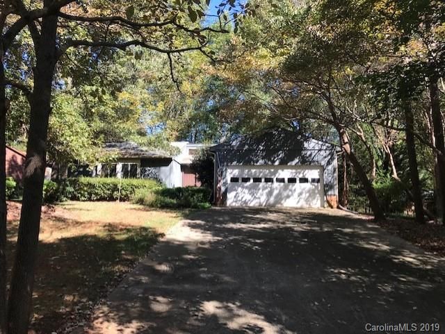 210 Regency Dr, Charlotte, NC 28211