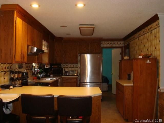 16122 Blackberry Hills Dr, Midland, NC 28107