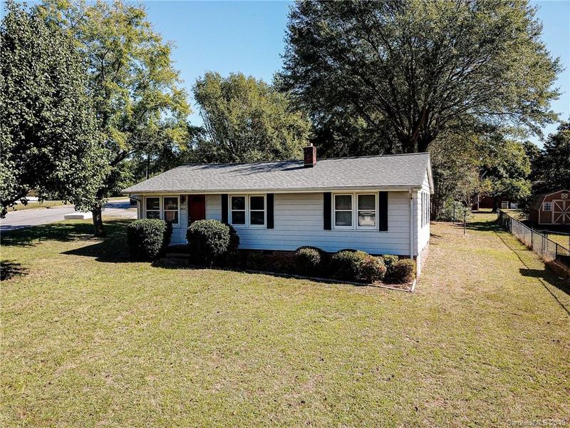 2037 Frye Ave, Newton, NC 28658