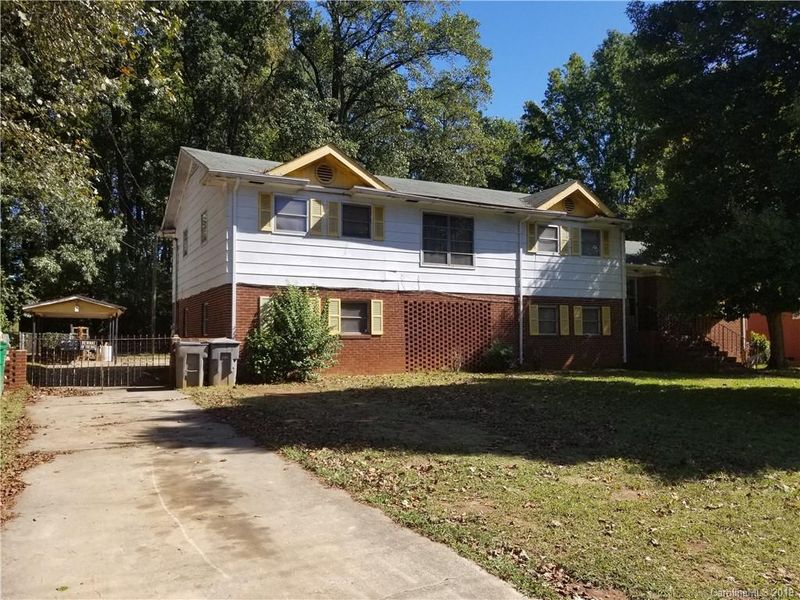 2035 Garnette Pl, Charlotte, NC 28216