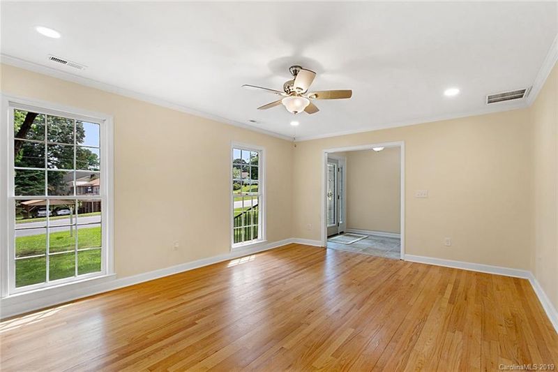 1802 Laurel Ln, Gastonia, NC 28054