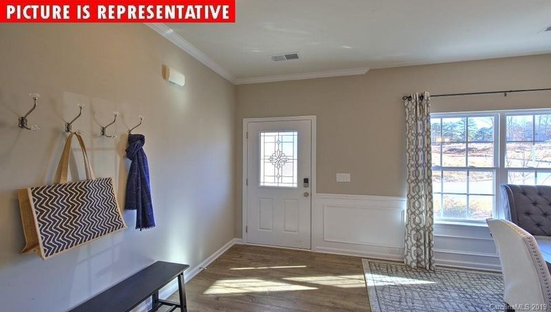 2624 Linhay Dr, Charlotte, NC 28216