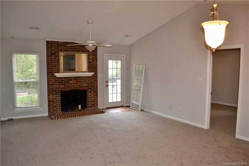 1024 Brenham Ln, Matthews, NC 28105