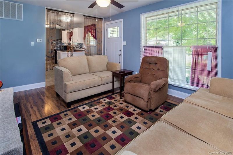 3714 Aster Dr, Charlotte, NC 28227