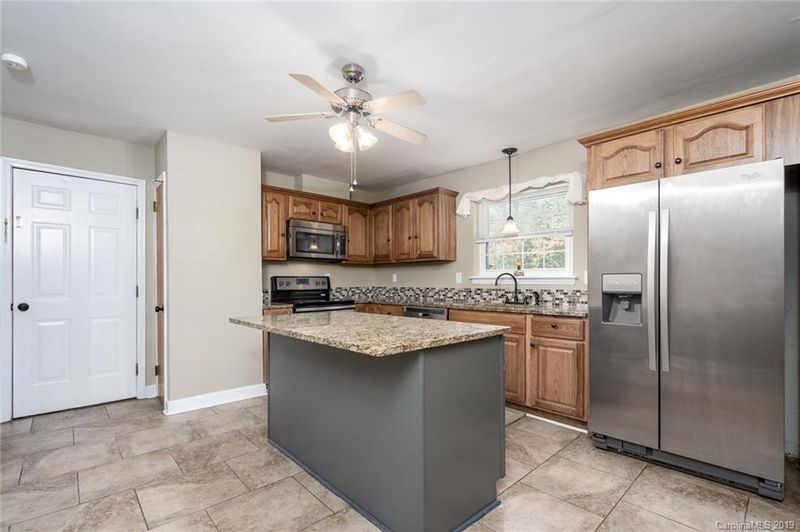 3884 King Wilkinson Rd, Lincolnton, NC 28092