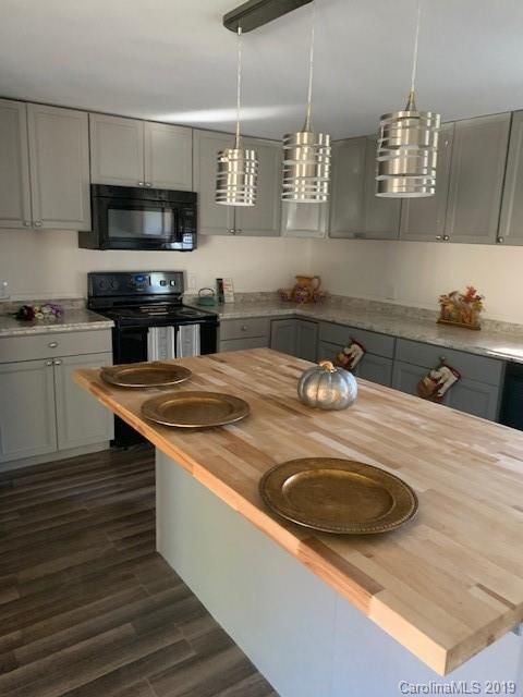210 Eddleman Rd, Kannapolis, NC 28083