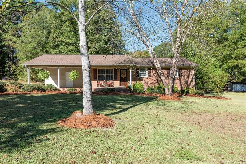 539 Oakhaven Dr, Lancaster, SC 29720