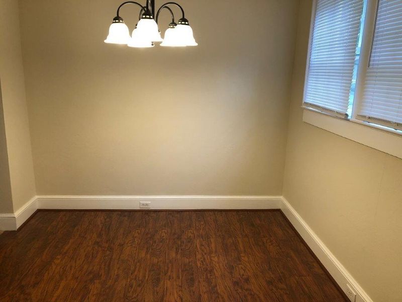 63 10th St SE, Hickory, NC 28602