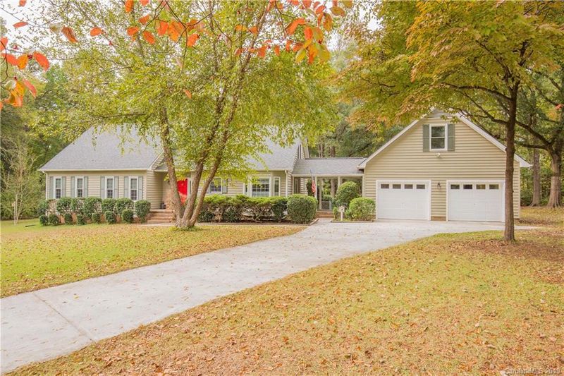 2809 Long Shadow Ln, Rock Hill, SC 29732