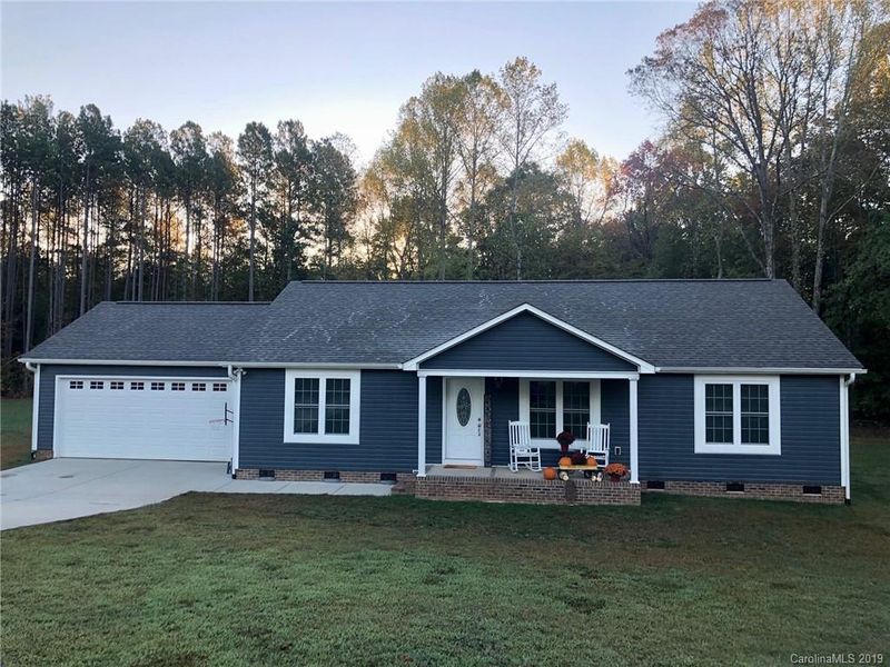2804 Sweeping Pine Dr, Denver, NC 28037