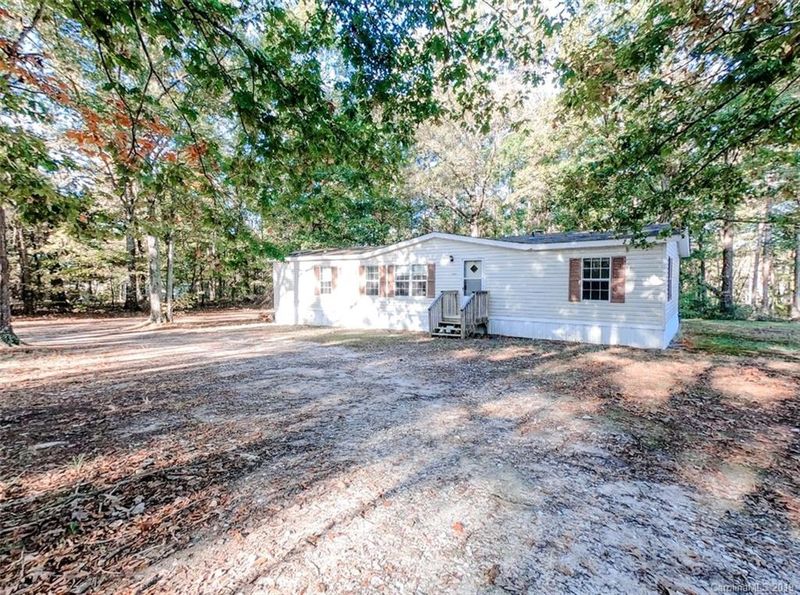 3953 Happy Trl, Lancaster, SC 29720